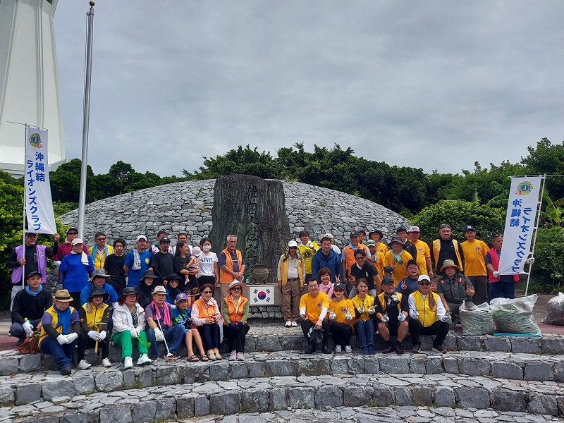 沖縄リジョン合同ACT「平和の礎」清掃
